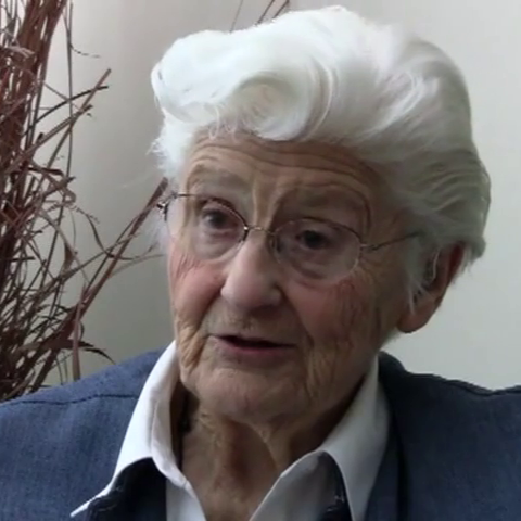 Image of Elisabeth Hanson from 2002