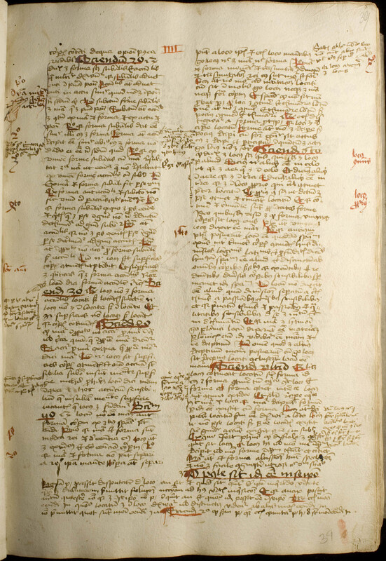 Image of text in Latin in two columns with marginalia.
